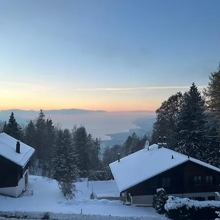 With Stunning View Chalé *